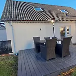 Cosy And Modern House In Peaceful Setting Feriegård