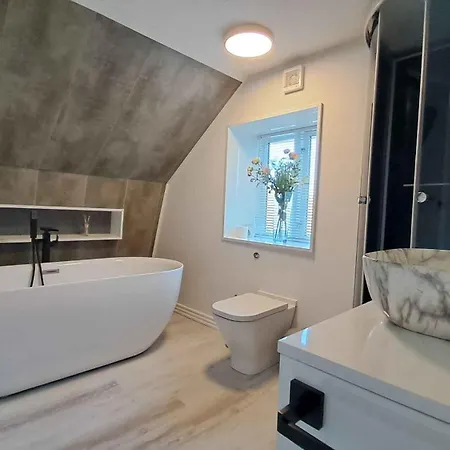 Cosy And Modern House In Peaceful Setting Agroturismo *