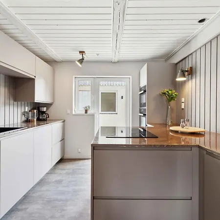 Cosy And Modern House In Peaceful Setting * Otterup